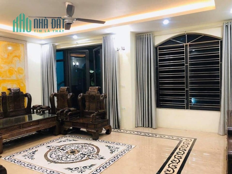 Bán gấp nhà ngõ 122 Kim Giang giá 2,75 tỷ, 60m2, MT 4,2m, SĐCC