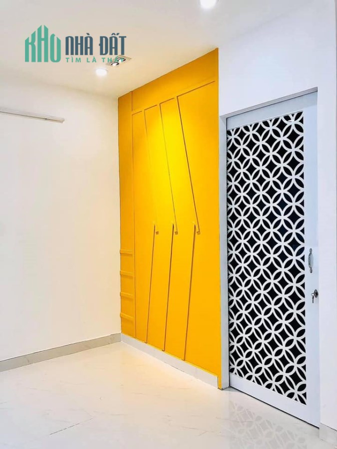 TUYỆT ĐỈNH CHO THUÊ - NHÀ BÁN 4 X 8 GẦN BỆNH VIỆN QUẬN PHÚ NHUẬN - GIÁ 4.5 TỶ