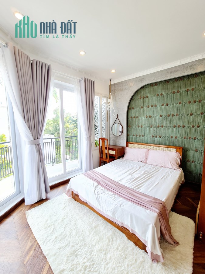 Bán nhà Ni Sư Huỳnh Liên, HXH, kinh doanh, 5 tầng, nhà đẹp, tặng nội thất, 9.8 tỷ.