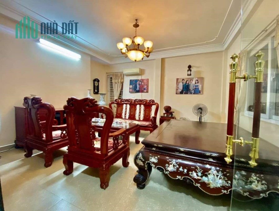CC bán nhà mặt phố Quang Trung sầm uất gần phố Lê Trọng Tấn, MT rộng 138m2 chỉ 15.68 tỷ. 0989626116