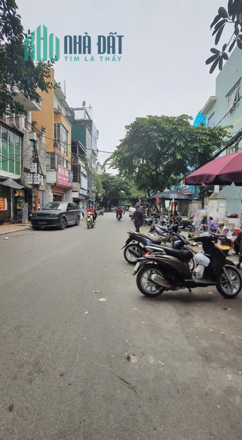 Á Hậu Đống Đa, Bán nhà Mặt phố NGÔ SỸ LIÊN 52m2, MT 4M, 13.9 Tỷ.