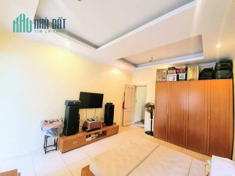 Bán nhà Phạm Ngọc Thạch, Gara, Ngõ ô tô tránh, Kinh doanh, 2 thoáng, DT 50m2