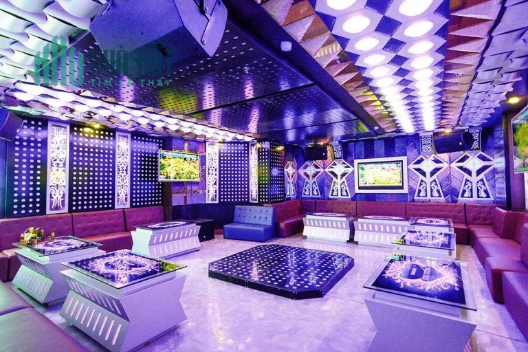 BÁN KARAOKE. HUỲNH THÚC KHÁNG. HÀ ĐÔNG. DT 50M. MT 5M. 9 TẦNG. LH 0984042591