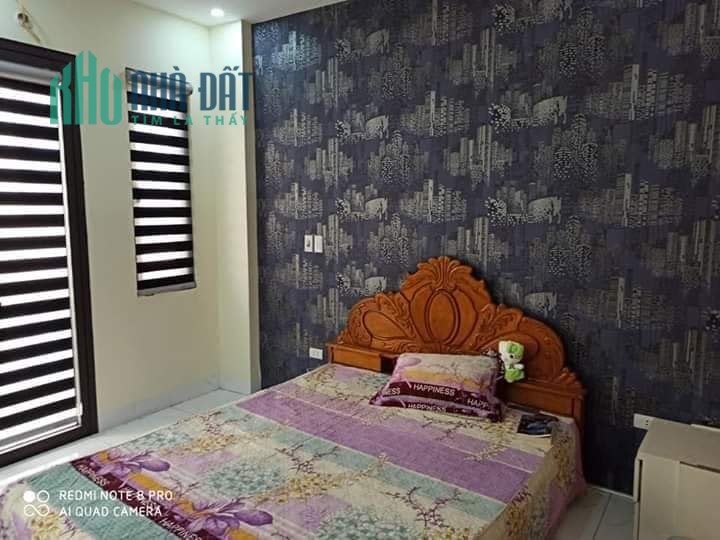 Cần bán gấp nhà ngõ 29 Vũ Thạnh giá 3,25 tỷ, 25m2, MT 4m, oto đỗ gần