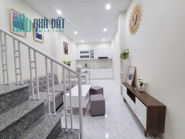 NHÀ ĐẸP PHỐ GIÁP NHẤT THANH XUÂN, 48M2, 5 TẦNG, Ô TÔ ĐỖ CỬA, GIÁ BÁN 5TỶ9