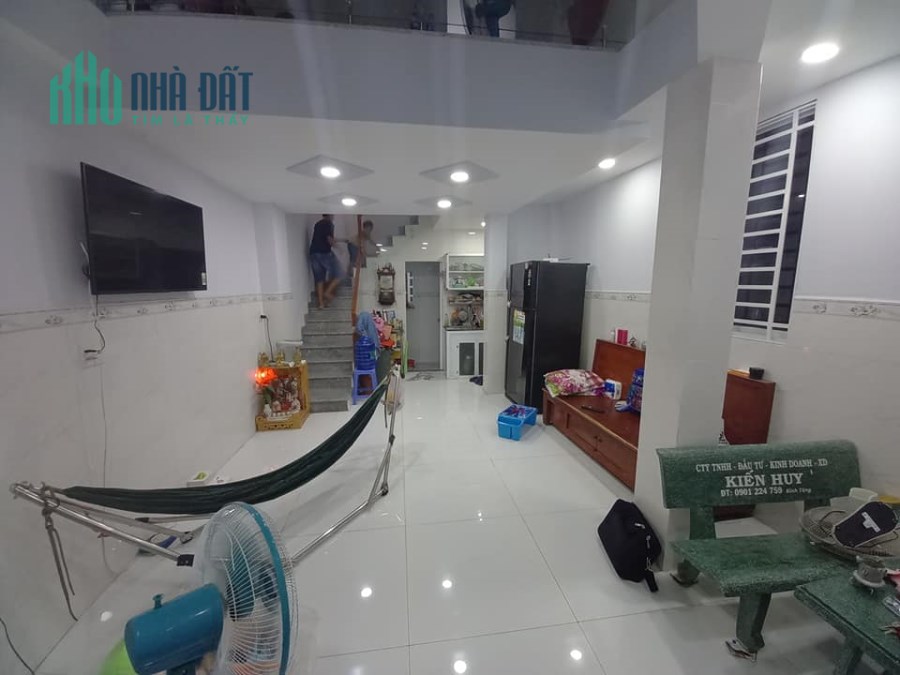 Bán nhà hẻm 719 Huỳnh Tấn Phát , quận 7 , 84m2 chỉ có nhỉnh 4,5 tỷ , lh 0989149953 Tân.