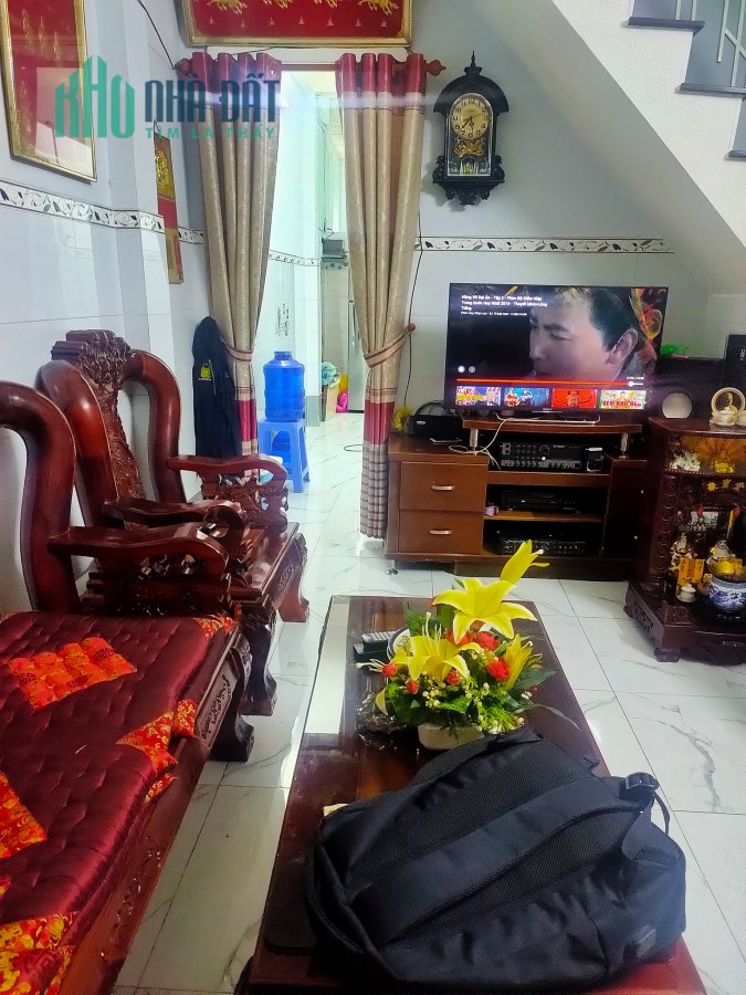 Nhà 3 tấm BTCT, dọn vào ở ngay đường Huỳnh Tấn Phát, quận 7 ,  81m2 , nhỉnh 5 tỷ, lh 0989149953.