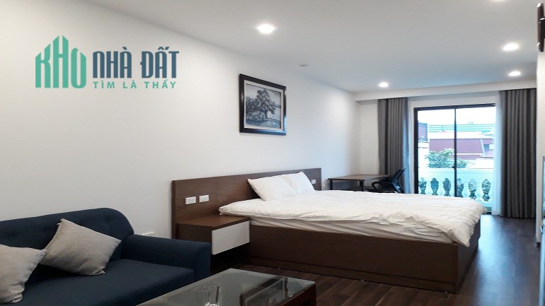 Cho thuê căn hộ dịch vụ tại Cát Linh, Đống Đa, 40m2, studio, nội thất mới hiện đại