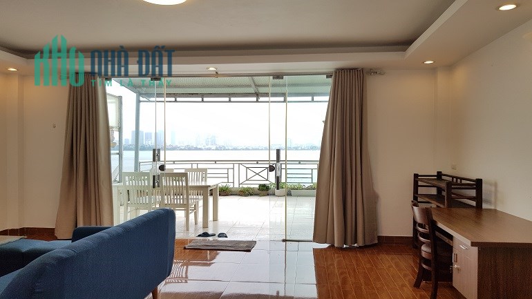 Cho thuê căn hộ dịch vụ tại Yên Phụ, Tây Hồ, 85m2, 1PN, ban công rộng, view hồ, đầy đủ nội thất