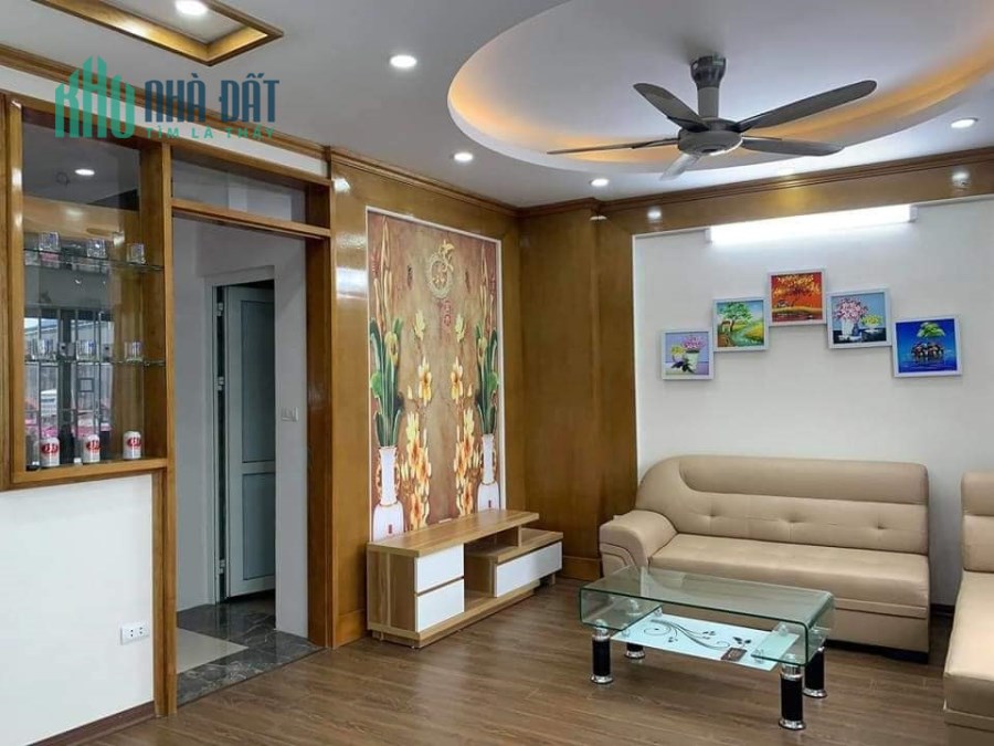 Cần bán gấp nhà ngõ 117 Thái Hà giá 5.6 tỷ, 36mx4T, MT 8m