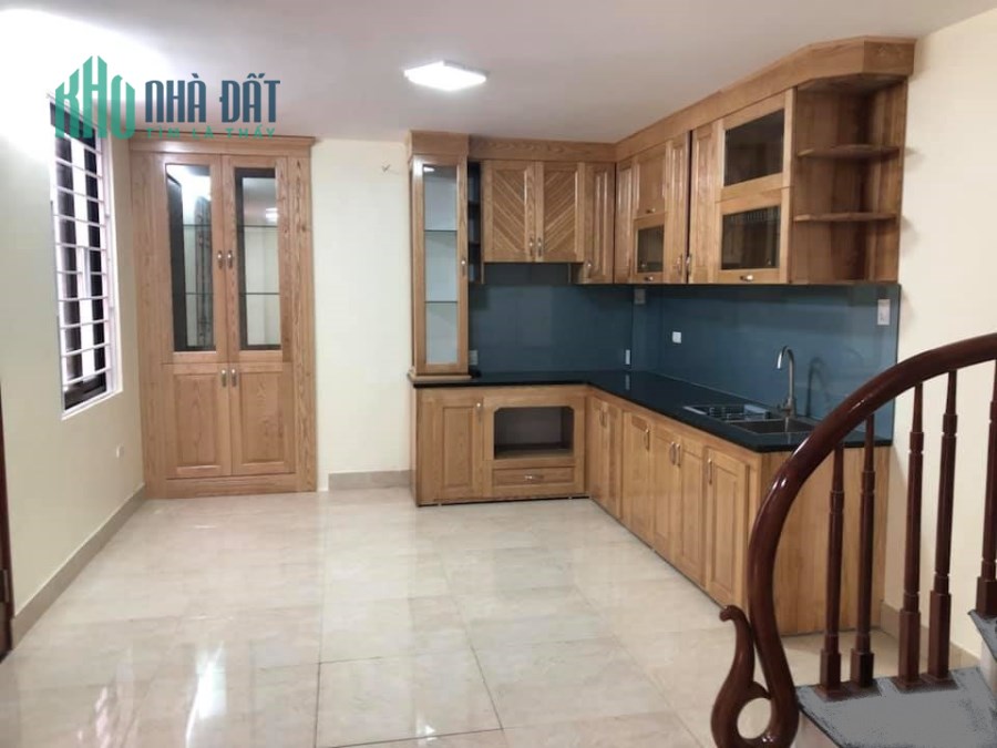 Nhà Trung tâm Hà Đông. Khu phát triển mạnh, 5 tầng, DT 40m2. hơn 3 tỷ