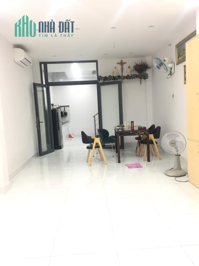 Nhà Phan Văn Trị, Bình Thạnh, 75m2, 4 tầng, HXH, chỉ 8 tỷ 400.