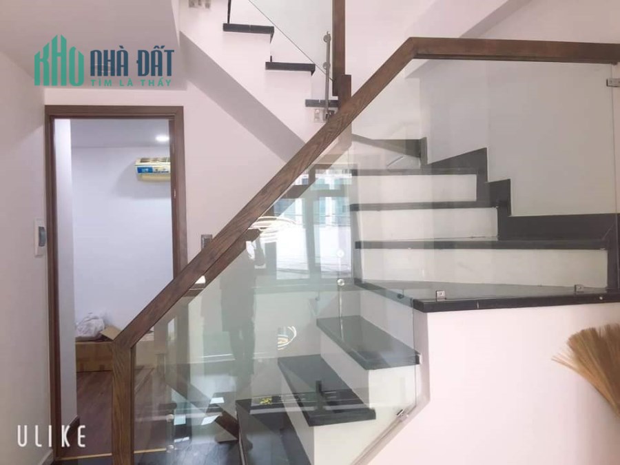 Bán nhà kinh doanh Dương Bá Trạc , quận 8 , DTSD 80m2 chỉ hơn 4 tỷ, HXH, lh 0989149953 Tân.