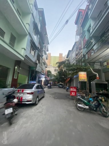 Bán nhà Phú Diễn, dt 45m2,  hơn 4tỷ , lô góc, ô tô tránh, kinh doanh.LH : 0976772692.