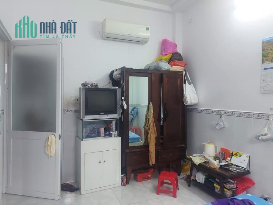 Hết tiền vì covid bán gấp giá rẻ , 88m2 , mặt tiền lớn vài bước chân , Huỳnh Tấn Phát , quận 7 .