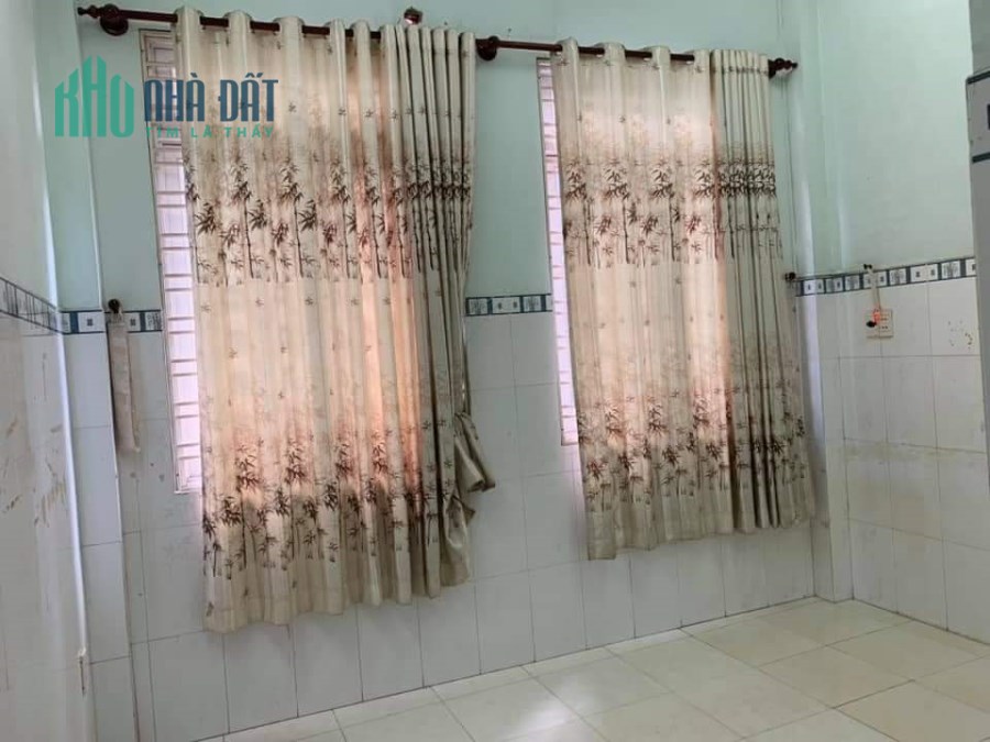 Bán nhà CMT8, Tân Bình HXH, 5 tầng BTCT, 28m2 chỉ 4 tỷ, LH: 0933233236.