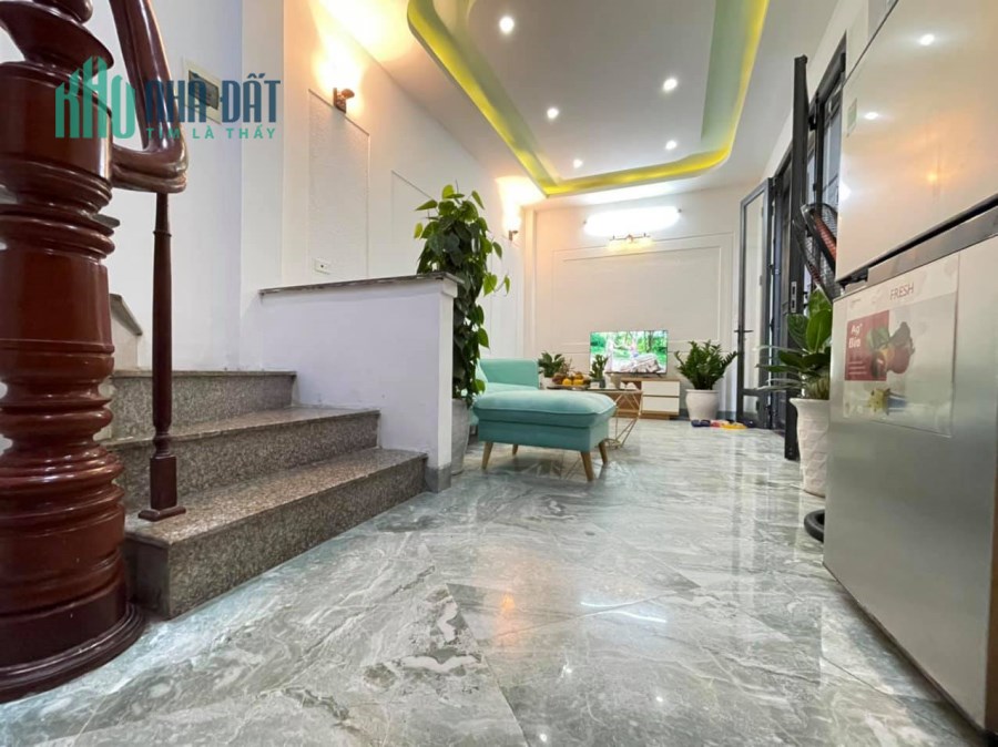 Bán gấp nhà Xuân Đỉnh, 31m2 x 5T m MT6.8m, Ô Tô, nhỉnh 3 tỷ