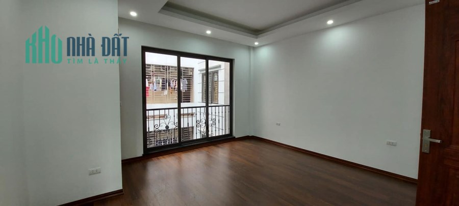 Nhà mới Lõi Đống Đa vị trí cực đẹp lô góc 3 mặt thoáng, 50m2 5,5mMT nhỉnh 5tỷ.