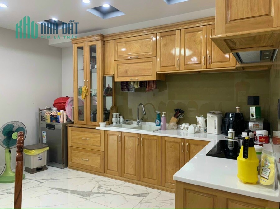 Bán nhà 3 tầng mặt tiền đường Cần Giuộc, Thanh Khê,Đà Nẵng