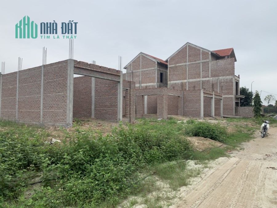 Bán biệt thự xây thô mới xây tại KĐT Quang Minh