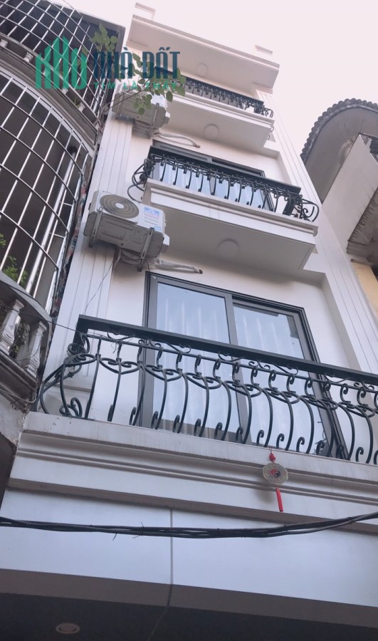 Trung tâm Hai Bà Trưng Ngõ rộng thoáng Mặt tiền to Nhà đẹp GIÁ cạnh tranh.
