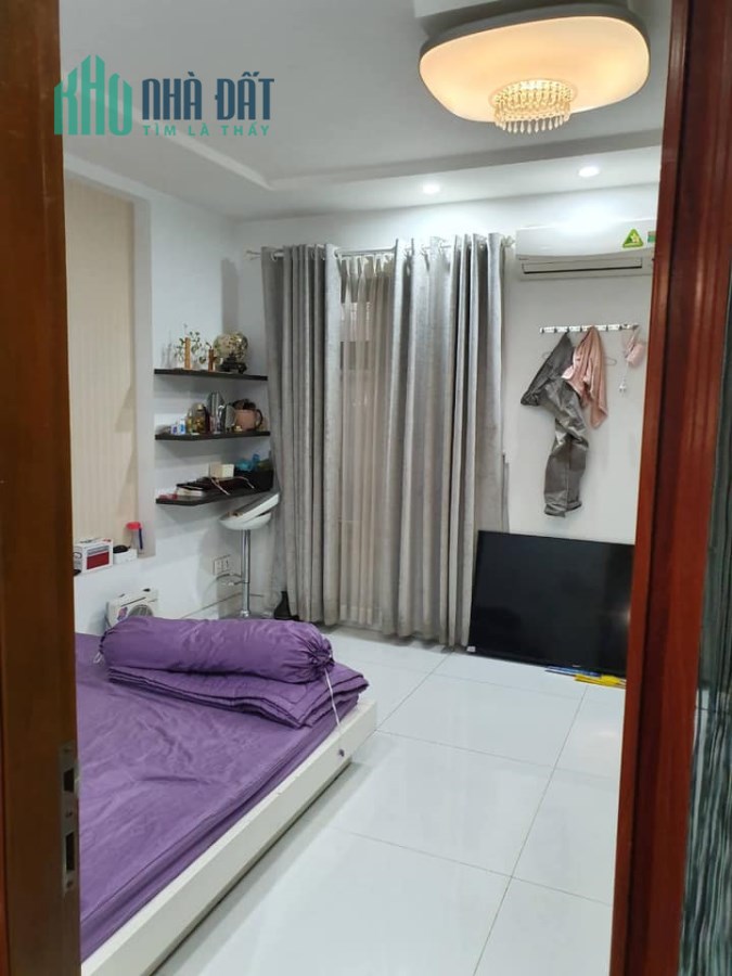 Bán chạy bán tháo nhà rẻ 85,1m2 , 3 lầu BTCT, Huỳnh Tấn Phát , quận 7, lh 0989149953 Duy Tân.