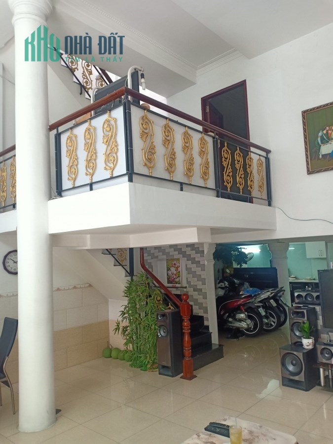 Chỉ cách 1 căn duy nhất, xe hơi đỗ cửa Đỗ Thừa Luông 52m2, giá 5,8 tỷ.