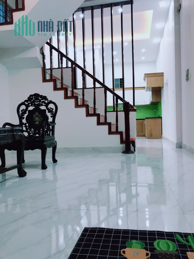 Bán gấp nhà Chính Kinh-Thanh Xuân-55M2-4.3 tỷ-Kinh doanh-gần oto.