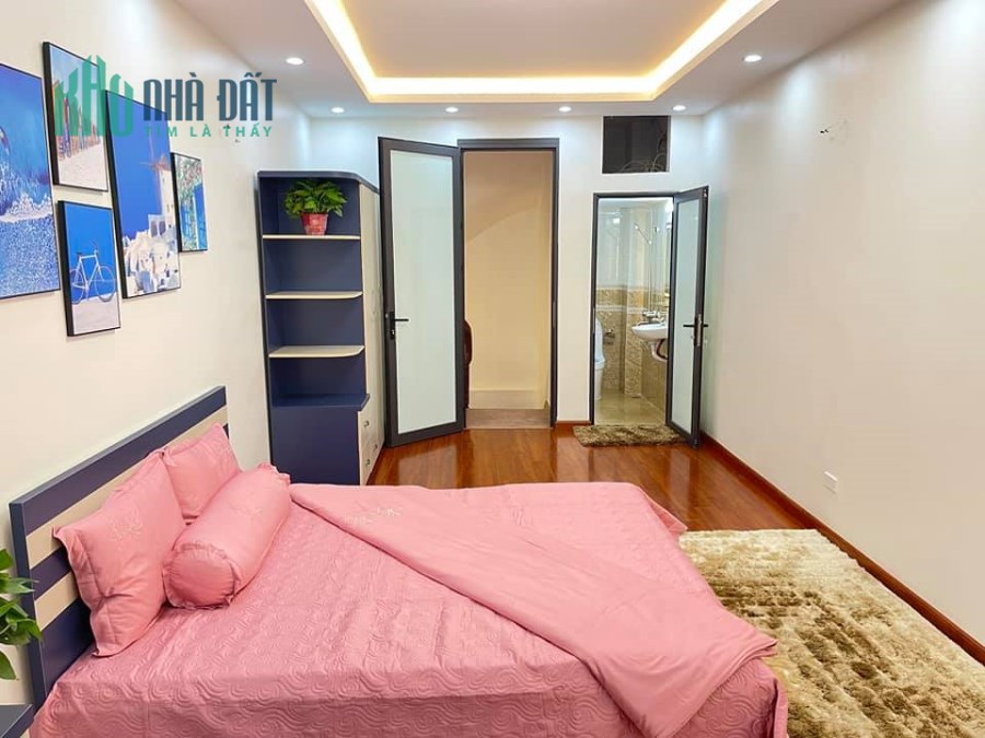 Bán nhà ngõ 250 Kim Giang, 30m2*4 tầng, 2.95 tỷ, cách oto 20m