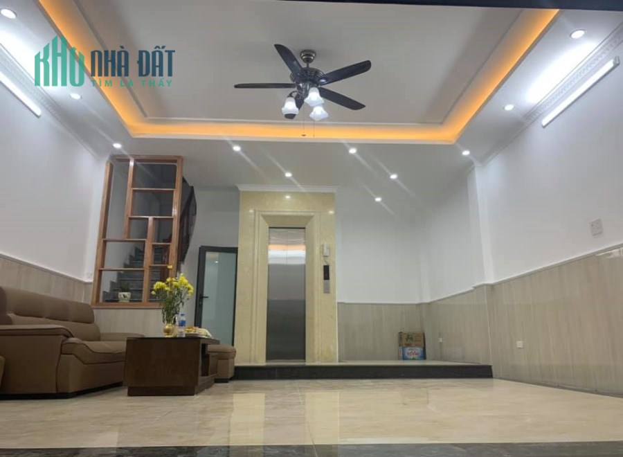 Nhà Đống Đa, 50m2x6T, MT 5,6m, lô góc, thang máy,Ôtô, kinh doanh, giá 8,45 tỷ.