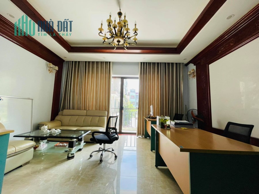 Khu VIP, Nguyễn Chí Thanh, Đống Đa, 92m*5T*MT6m, 28 tỷ, Biệt Thự LK, Thang Máy, Văn Phòng, Đẳng Cấp.