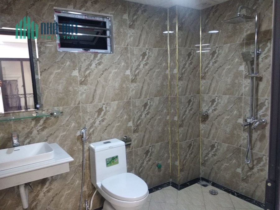 Bán nhà Trương Định, 40m2*5 tầng, 3.45 tỷ, ngõ thông