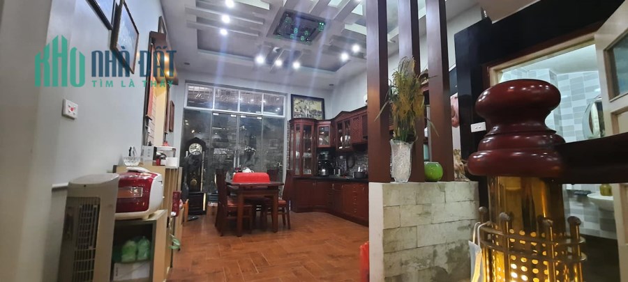 Bán nhà Đường Võ Chí Công, Cầu Giấy, kinh doanh, ôtô, 72m2x4 tầng.