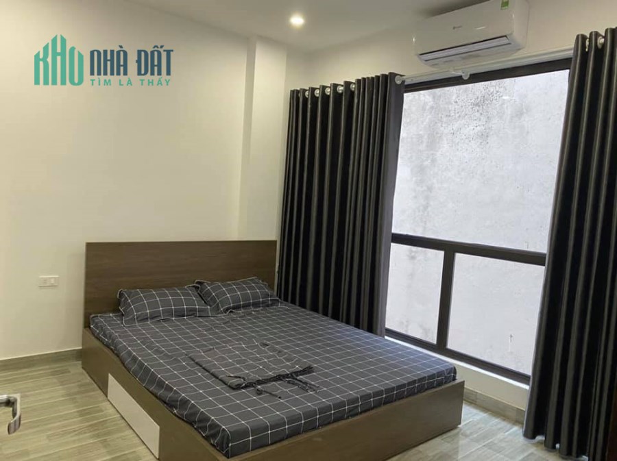 Bán gấp nhà Quận Cầu Giấy, kinh doanh, ôtô, 67m2x4 tầng.
