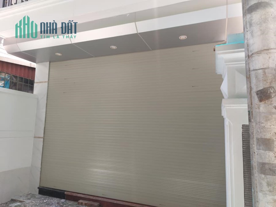 Bán nhà phố Trường Lâm,Long Biên, ô tô vào nhà,thang máy,75m,5 tầng,6,5 tỷ.