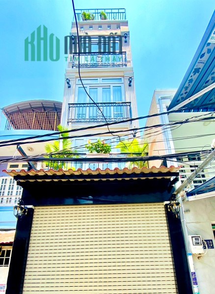 - Nhà bán hẻm 52 Đường 77, Tân Quy, Q.7, 3,2mx8,5m, 3 lầu,st, giá 4,35 tỷ LH;0911779116