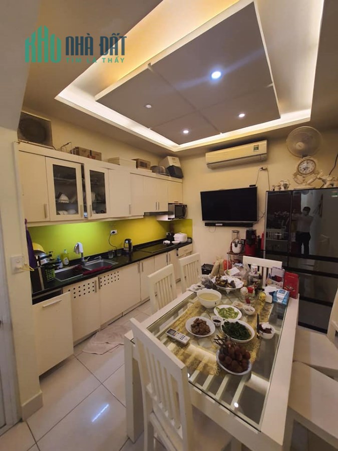 Bán nhà đẹp - hiếm phố Thái Hà, ô tô vào ngõ – 45m2x 4T, nhà đẹp lung linh -5.2 tỷ