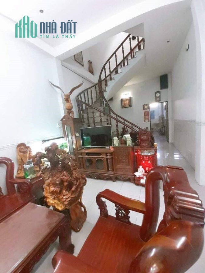 HXH Quang trung 68m2 3 tầng 3.6x19, phường 8 gò vấp giá 5 tỷ 6