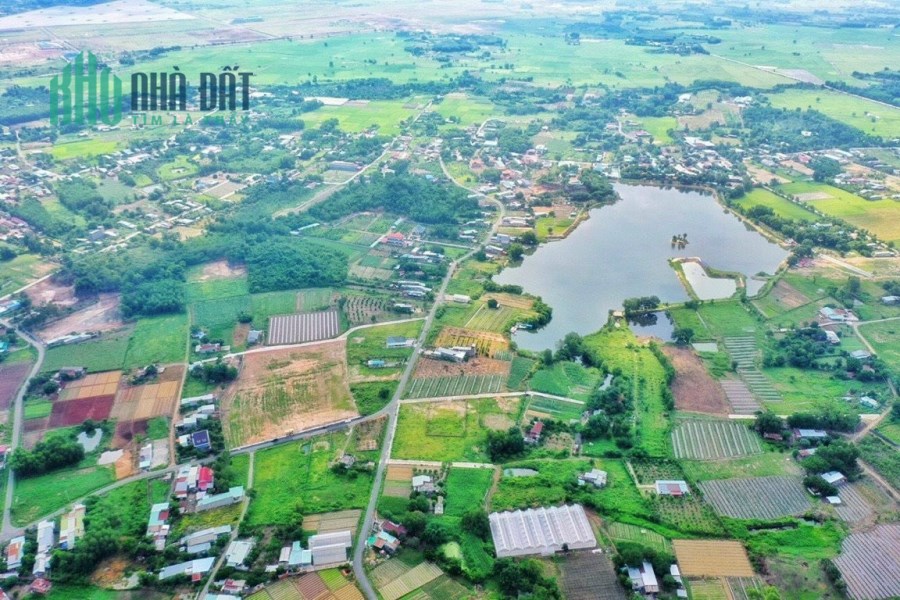 Bán 184m2 đất thổ cư view hồ. Liền kề khu du lịch Marina Châu Pha