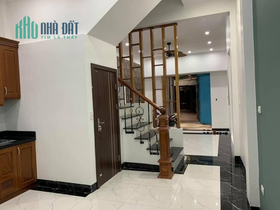 Nhà đẹp lung linh - Gần phố - Tầm tiền