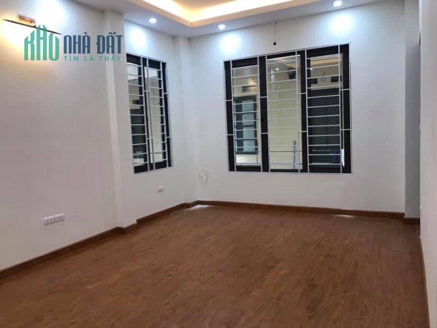 Bán nhà mới đẹp Xuân La, thông Võ Chí Công, Tây Hồ, 31m, 5T, MT 4 m, giá 3 tỷ 900 triệu.
