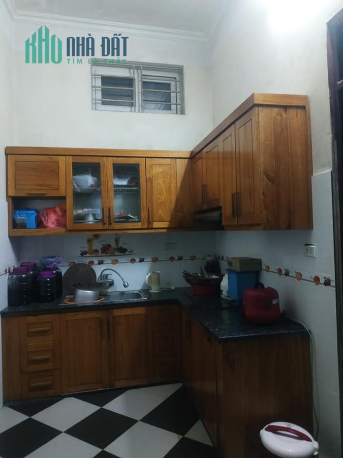 Lô góc 3 mặt thoáng, gần Chợ Gia Lâm. Nguyễn Văn Cừ, Long Biên-70m2x4TxMT6m chỉ 4,9 tỷ.