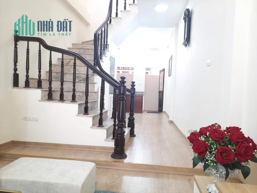 Bán nhà phố Kim Ngưu, Quận Hai Bà Trưng, xây khung BT 4 tầng . Giá 4.7 tỷ