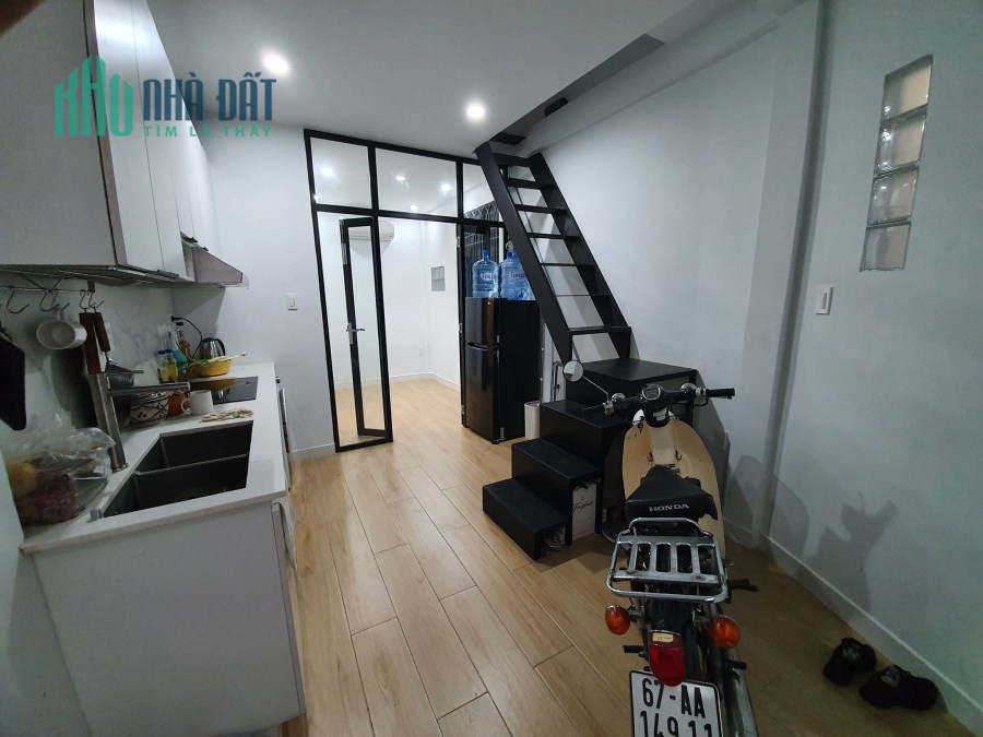 Bán nhanh nhà quận 7,P.Tân Hưng , 67,2m2, chỉ 3,88 tỷ, vài  bước ra MT,lh 0989149953