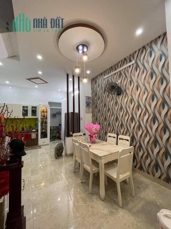 NHÀ 8 TỶ BÁN 5 TỶ, XÃ ĐÀN THÔNG HỒ ĐẮC DI, 45M2X5T, KINH DOANH, BAO SANG TÊN, NỘI THẤT