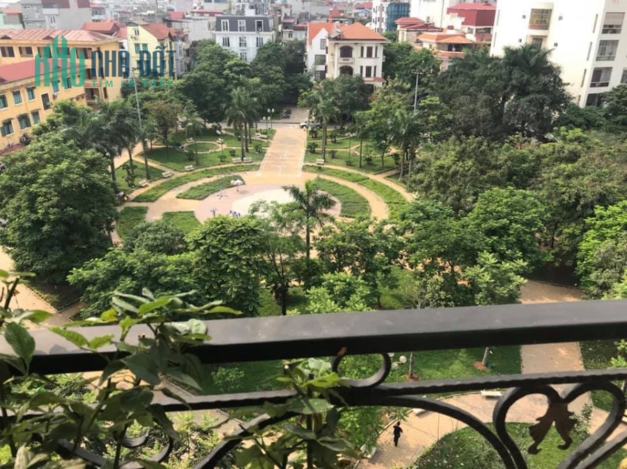 Tòa Nhà 9 Tầng, Trần Quang Diệu, Đống Đa, 98m*MT7m, 29 tỷ, Thang Máy, Hầm Xe, Văn Phòng.