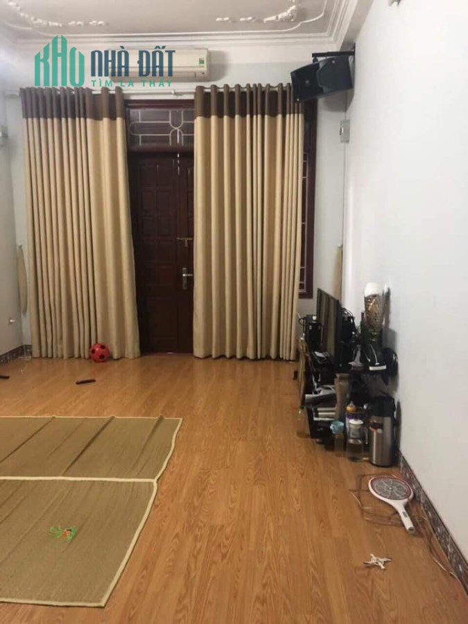 Bán nhà mặt phố Nguyễn Xiển,DT 50/63m x 5 tầng,vỉa hè rộng thoải mái