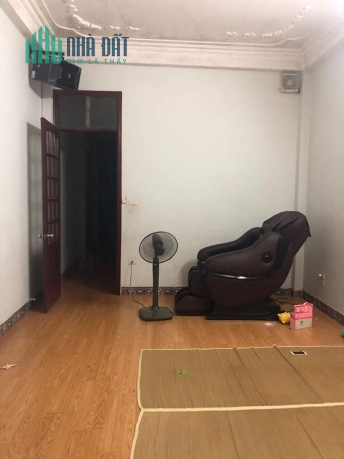 Bán nhà mặt phố Nguyễn Xiển,DT 50/63m x 5 tầng,vỉa hè rộng thoải mái