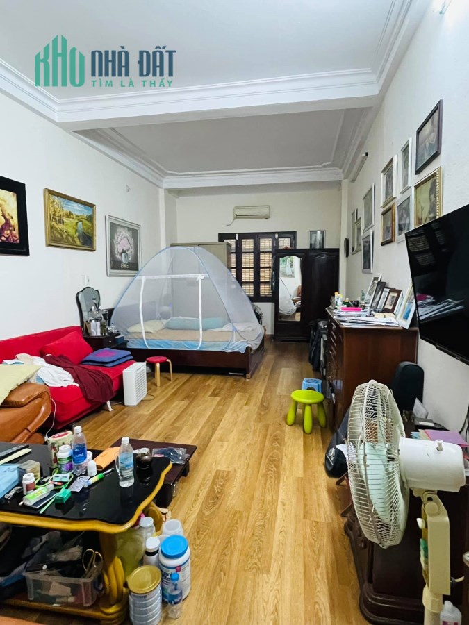 Bán Nhà, Phân Lô, Hào Nam, Đống Đa, 48m*5T*MT4m, 7.5 tỷ, Ô Tô Vào Nhà, Gần Phố.LH:0397194848