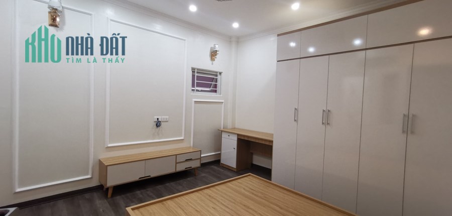 Bán nhà Đông Tác-Đống Đa, lô góc 3 thoáng, ngõ ba gác xe máy tránh 52m2 4.3MT 5.85tỷ